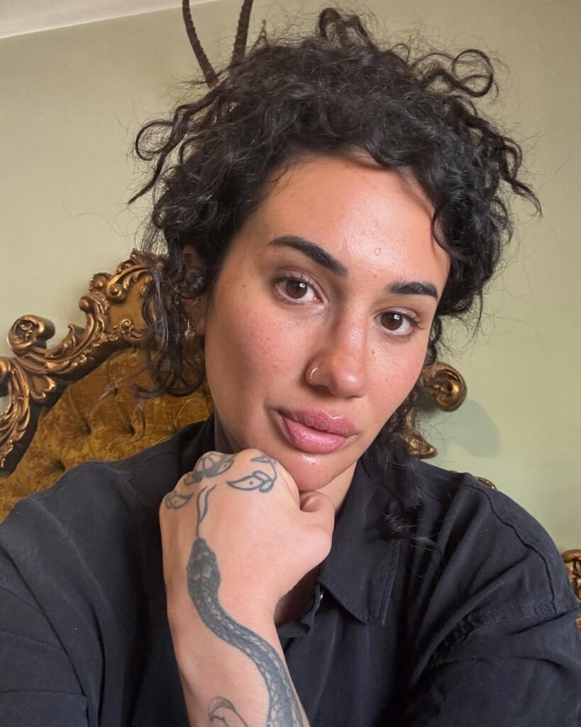 Who Is Arabelle Raphael? Biography, Net Worth & Career 2026