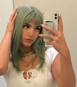 Who Is Ari Kytsya? Age, Career, Height, Education & Net Worth