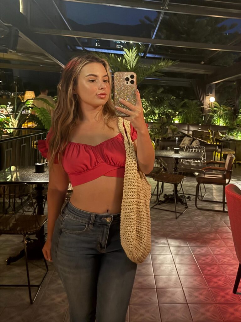 Who Is Aria Banks? Age, Height, Net Worth, Career & Family