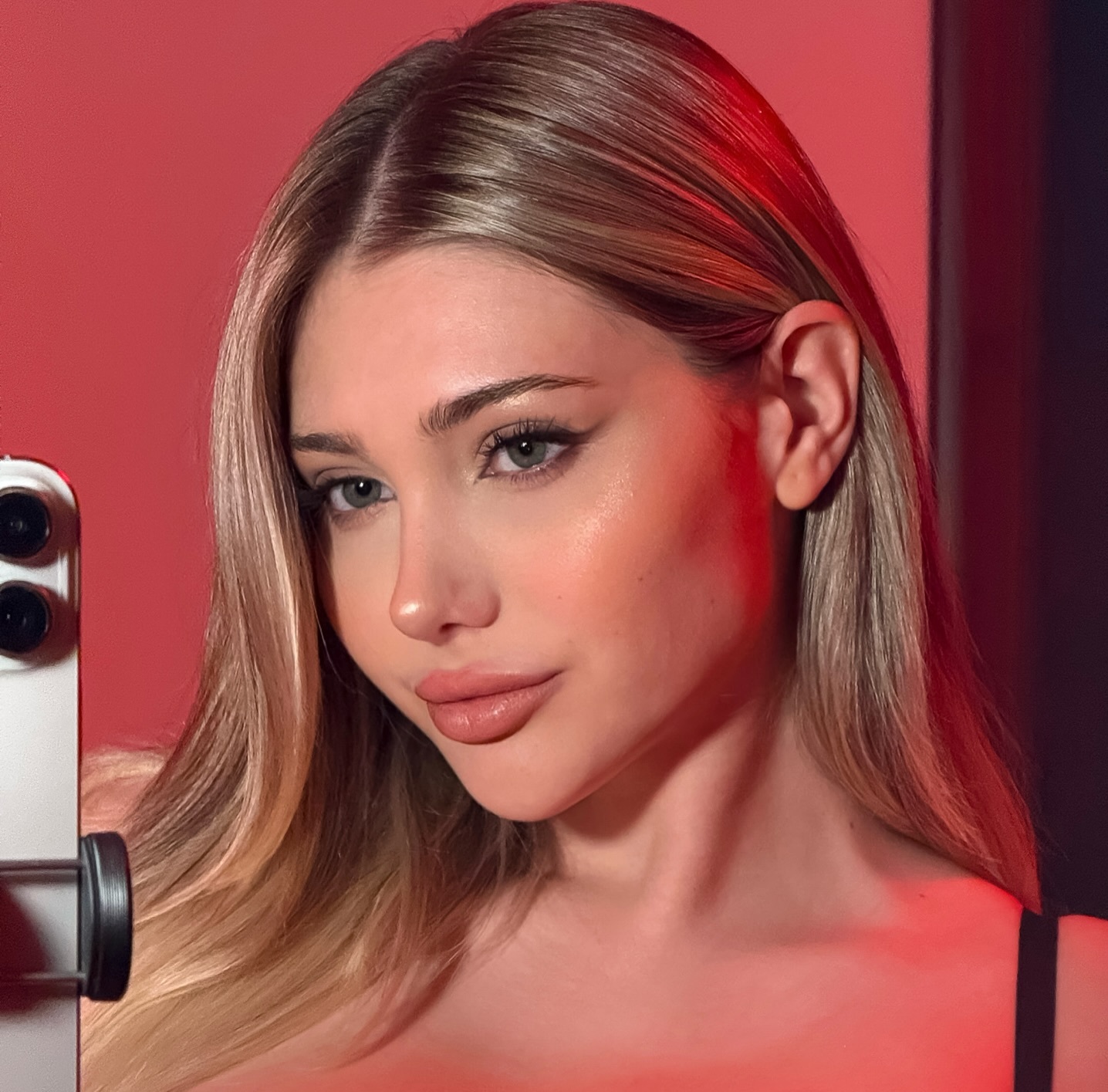 Who Is Blackwidof? Age, Career, Boyfriend & Net Worth