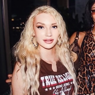 Who Is Daisy Lavoy? Age, Career, Height & Net Worth